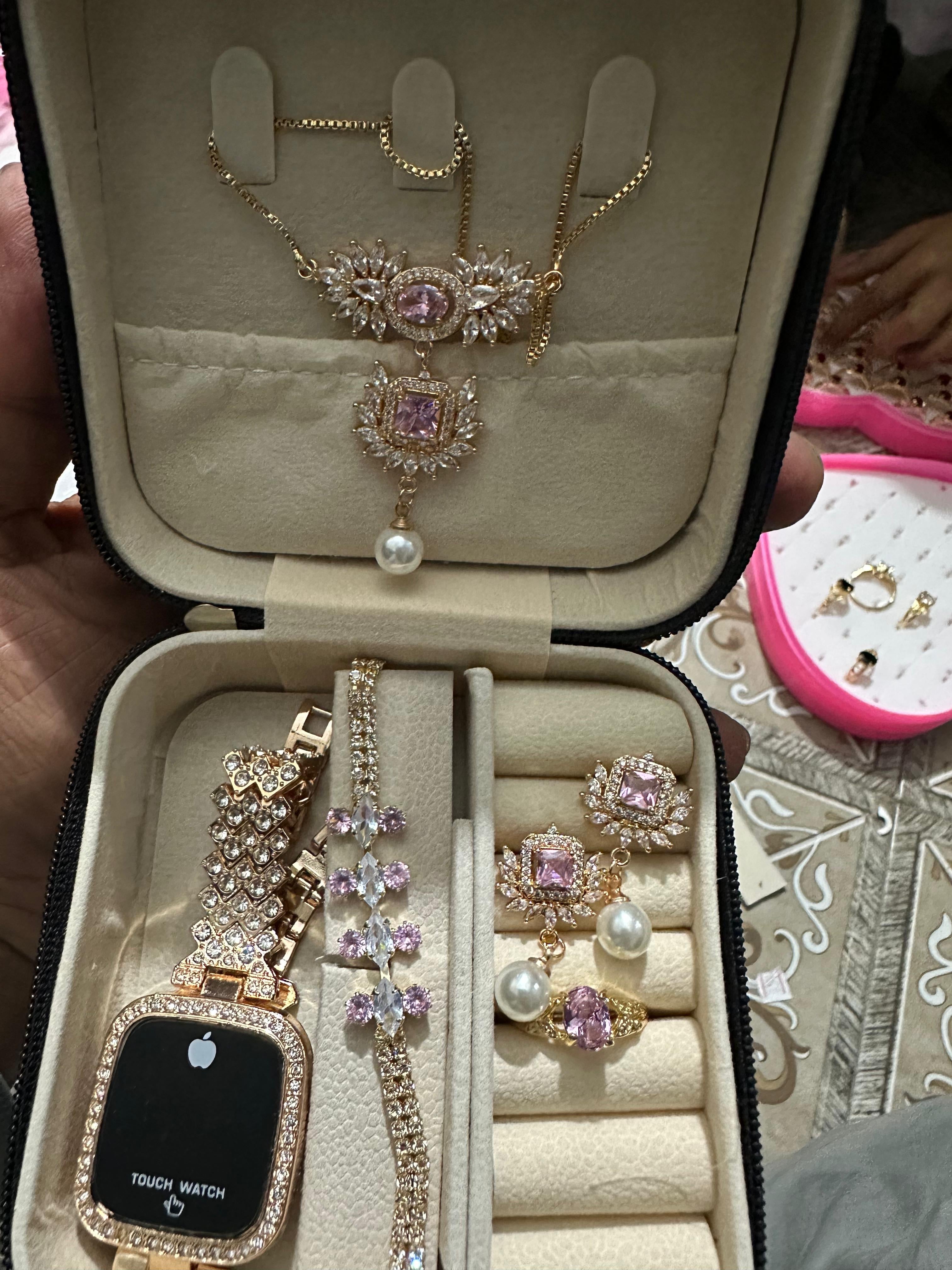 Jewelry box with jewelry