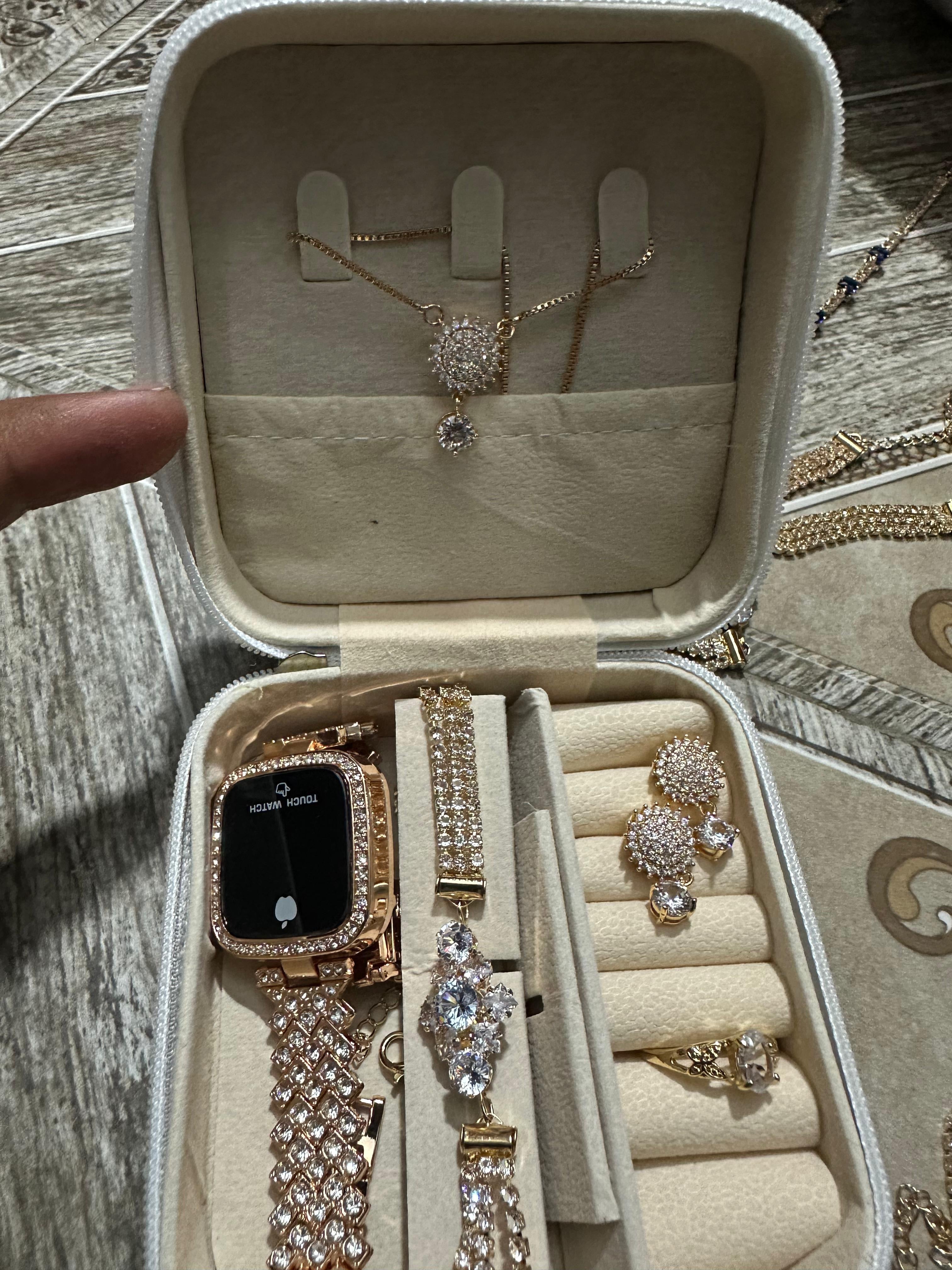 Jewelry box with jewelry