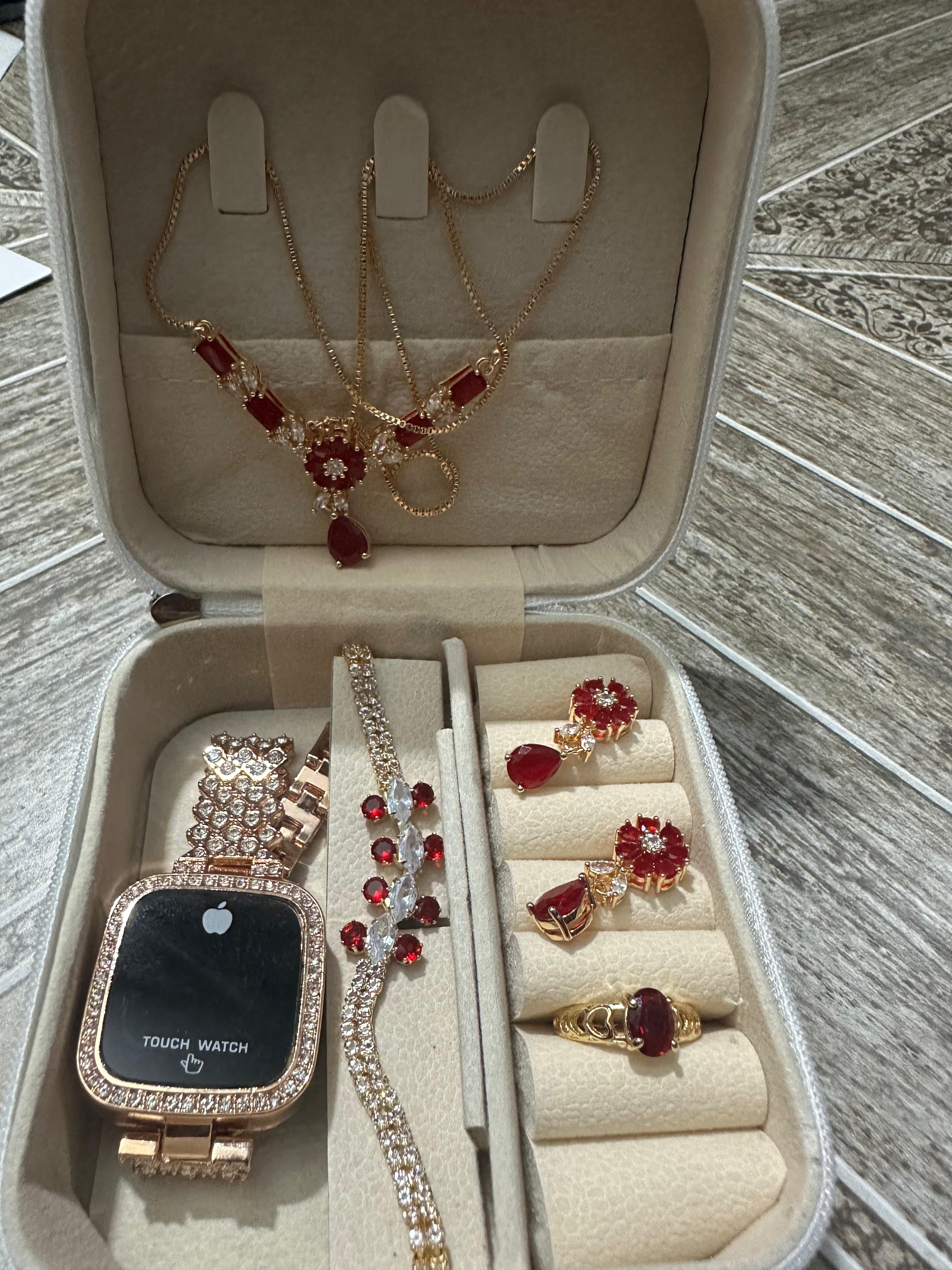 Jewelry box with jewelry
