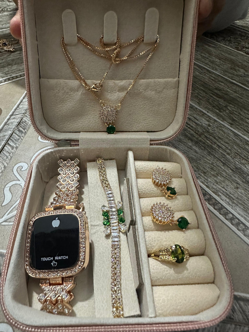 Jewelry box with jewelry